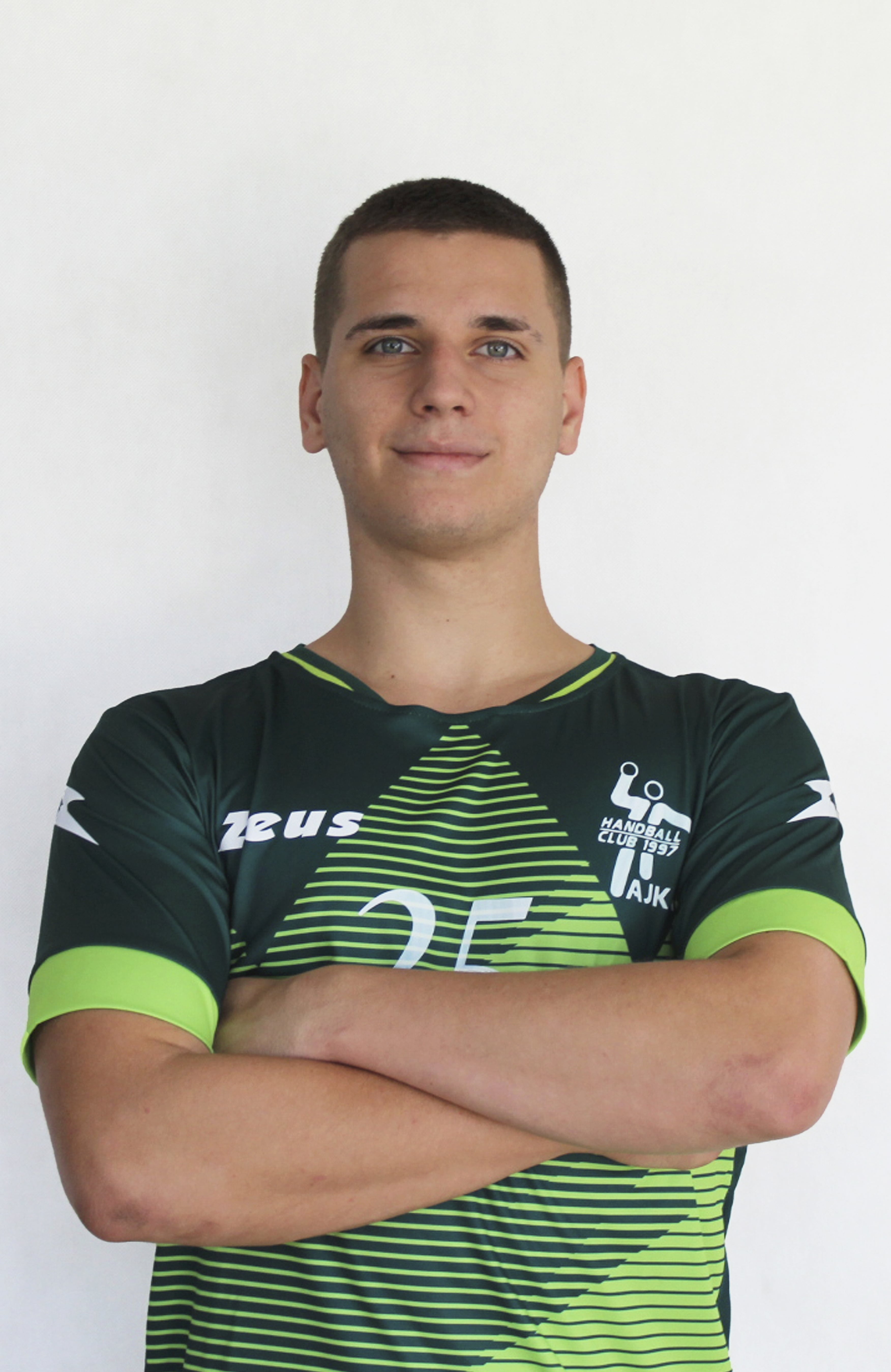 Dobos_Patrik-min.jpg