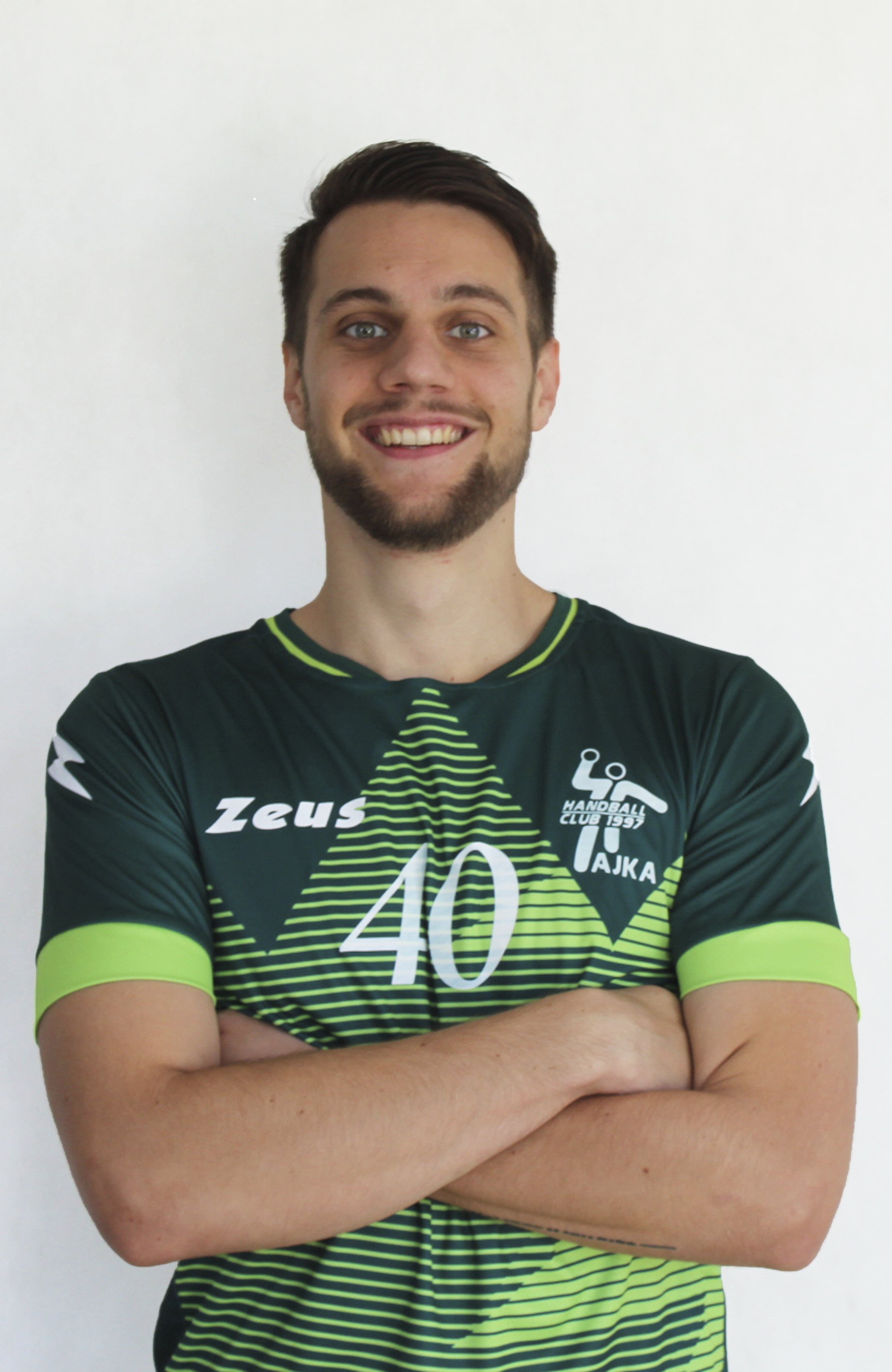 Ernei_Bence-min.jpg