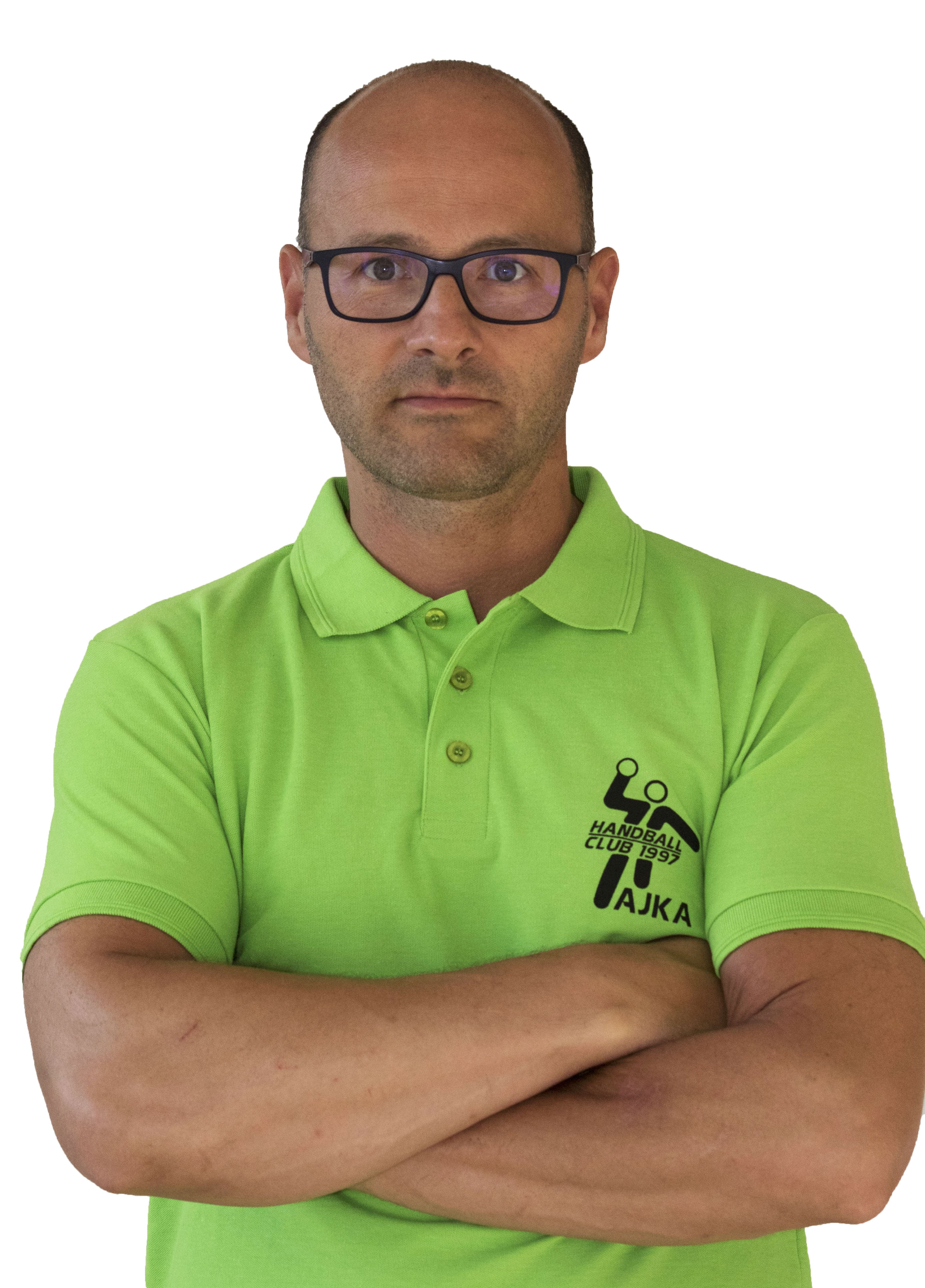 Simon-min.jpg