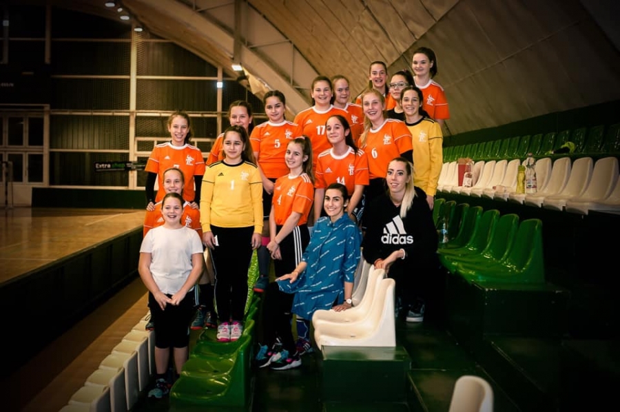 u15